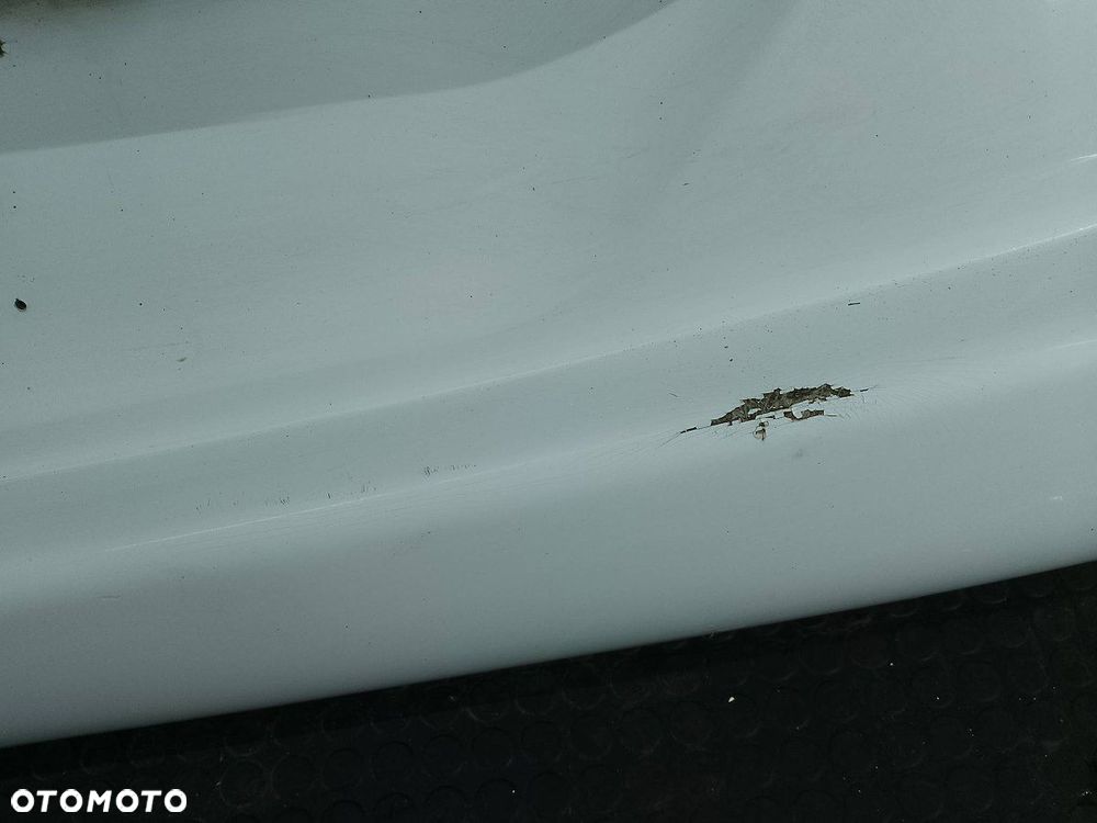 KLAPA BAGAŻNIKA IVECO DAILY Tourus 24 - 9
