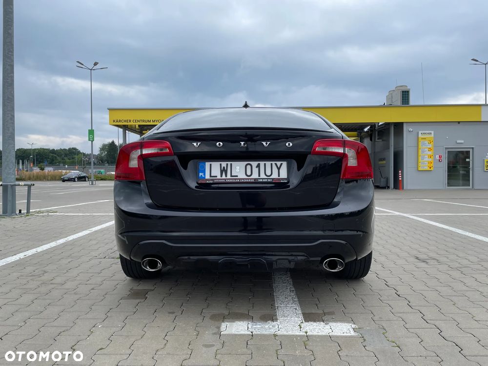 Volvo S60 D5 Summum - 4