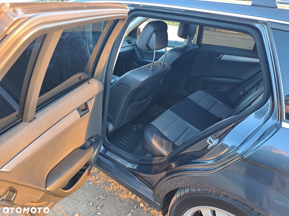 Mercedes-Benz Klasa C 220 T CDI DPF Automatik BlueEFFICIENCY Avantgarde - 8