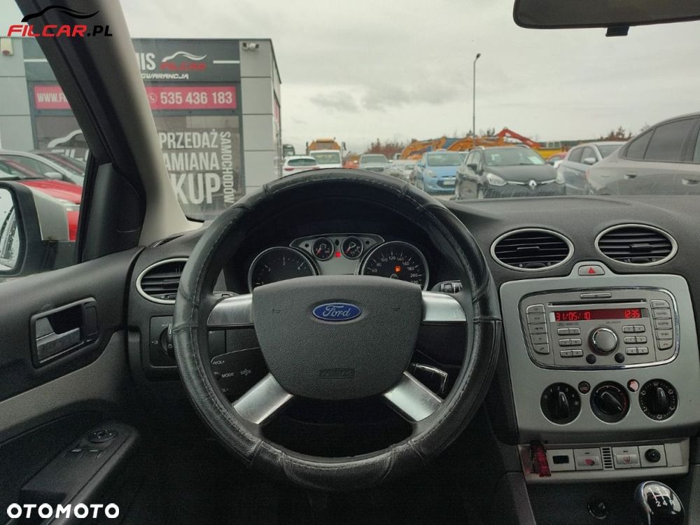 Ford Focus - 10