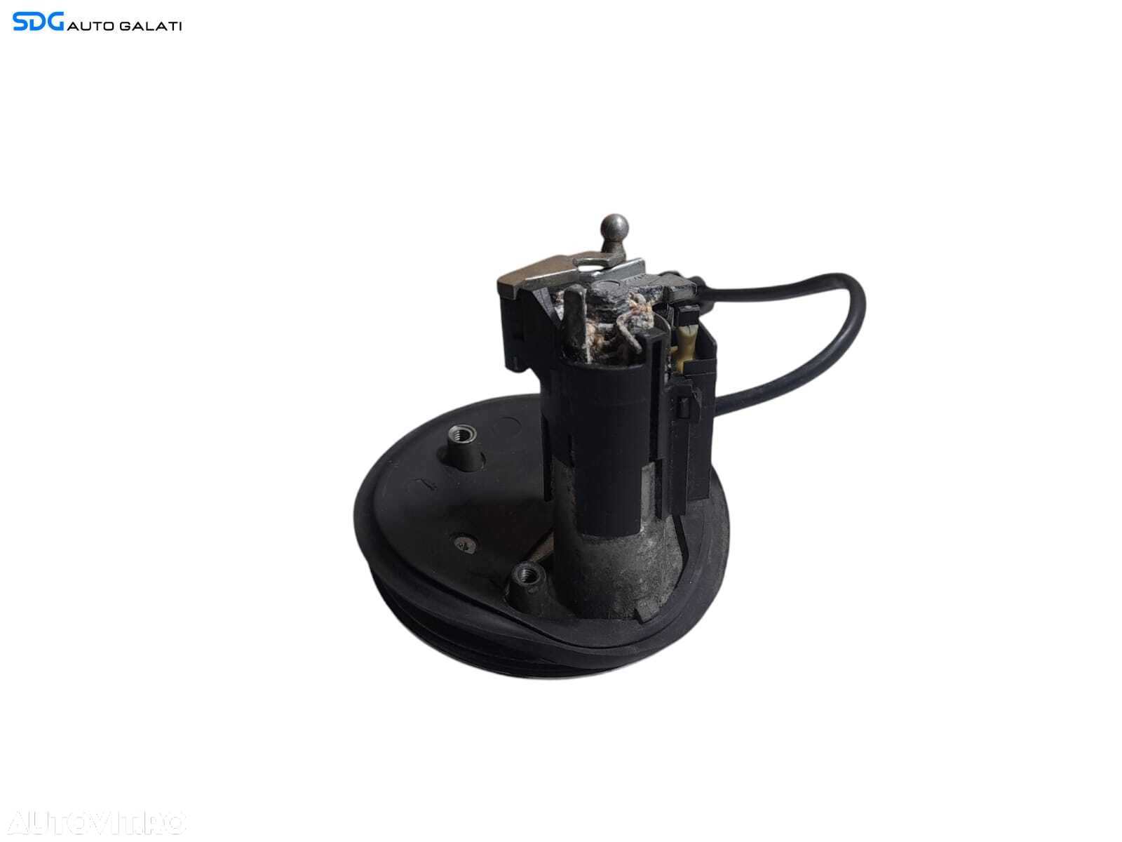 Sigla Emblema Butuc Cheie Deschidere Hayon Haion Portbagaj Volkswagen Bora Break Combi 1999 - 2005 Cod 1J5827469F [M7494] - 5