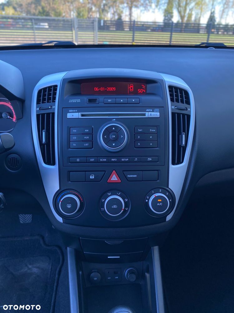 Kia Ceed 1.4 CVVT Attract - 21