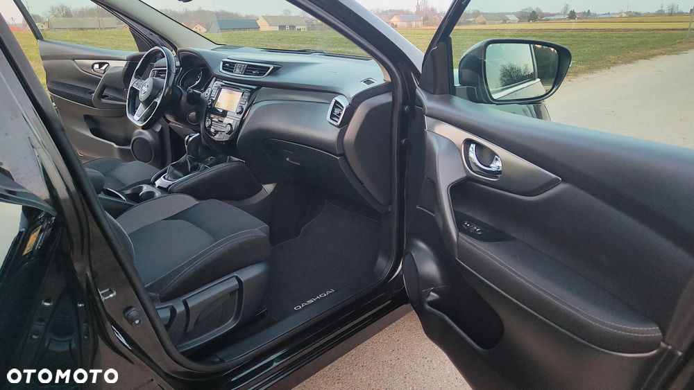 Nissan Qashqai 1.2 DIG-T Xtronic 360 - 26