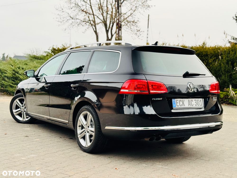 Volkswagen Passat 2.0 TDI DSG BlueMotion Technology Highline - 32
