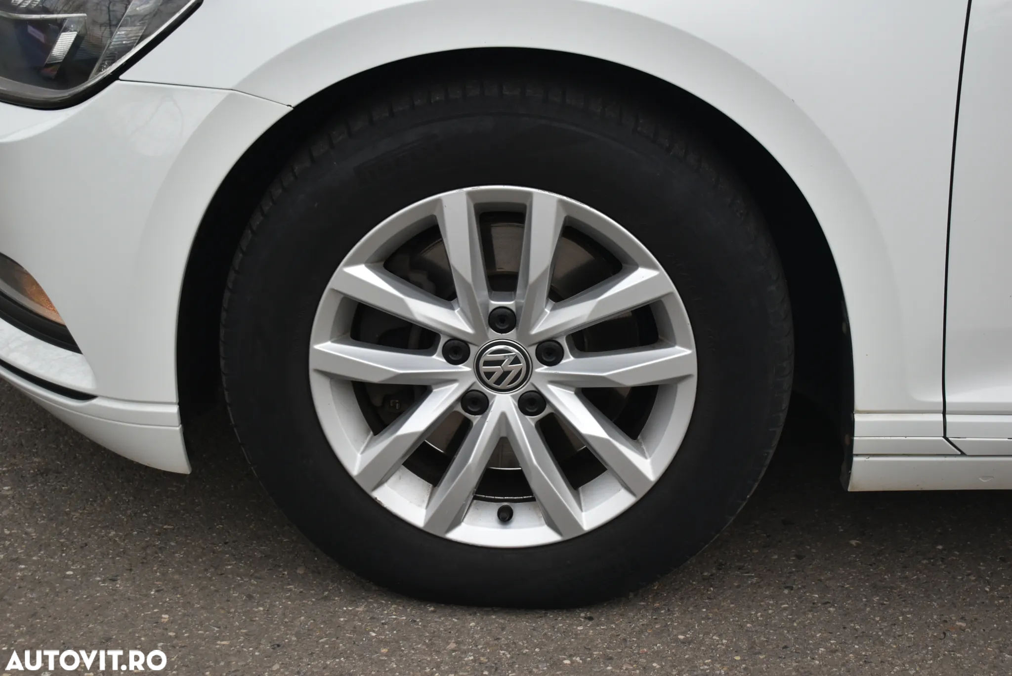 Volkswagen Passat 2.0 TDI DSG Comfortline - 20