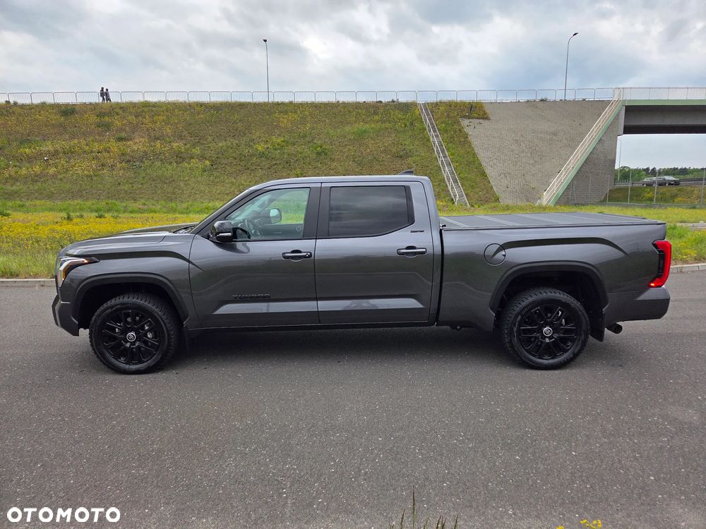 Toyota Tundra - 8