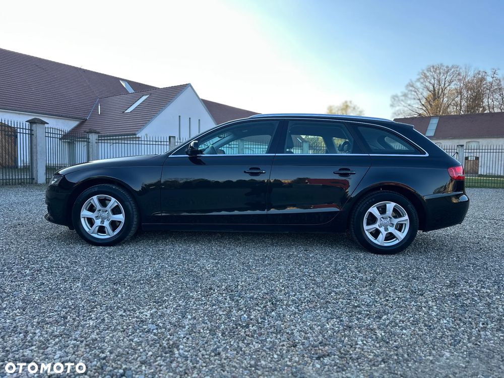 Audi A4 Avant 2.0 TDI ultra DPF Attraction - 8