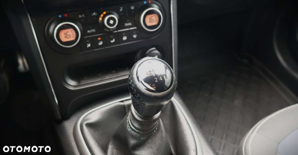 Nissan Qashqai - 27