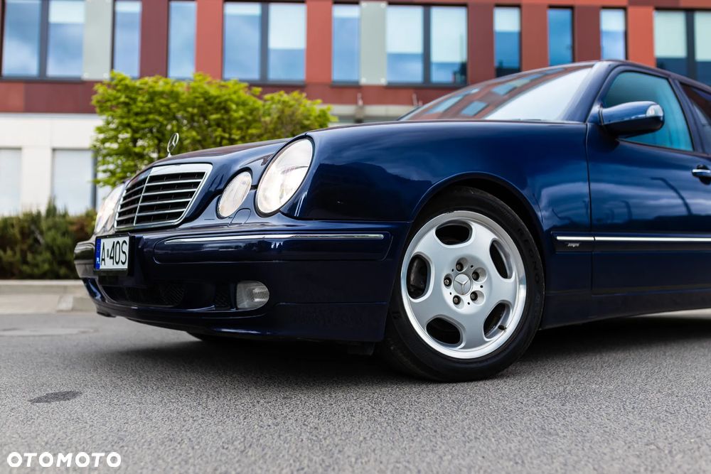 Mercedes-Benz Klasa E - 2