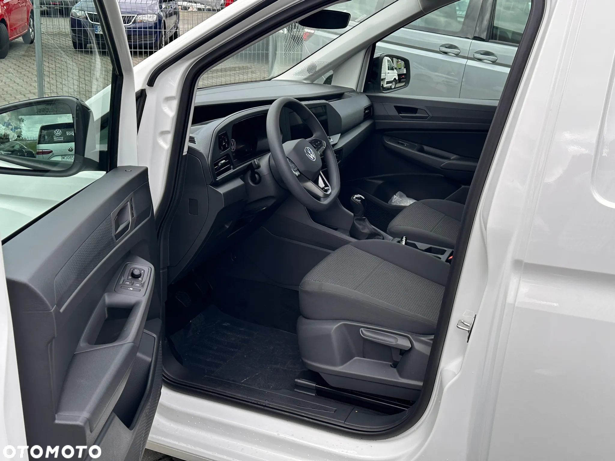 Volkswagen Caddy Cargo - 11