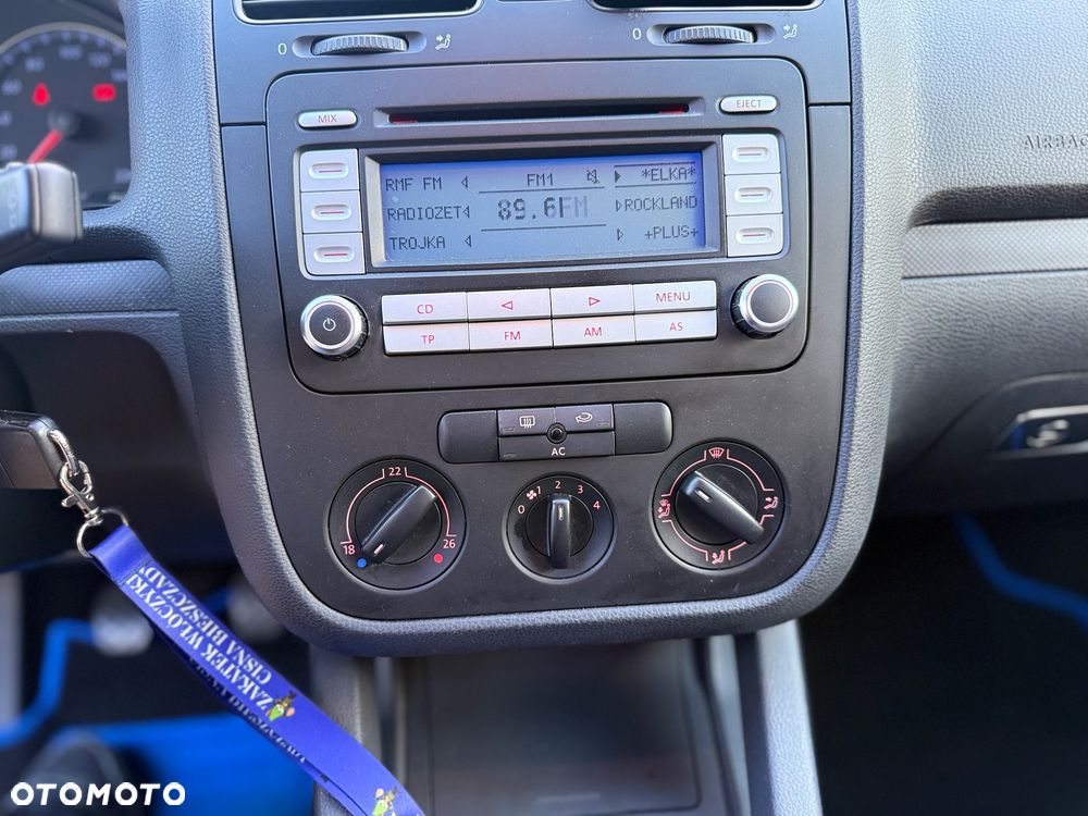 Volkswagen Golf - 30