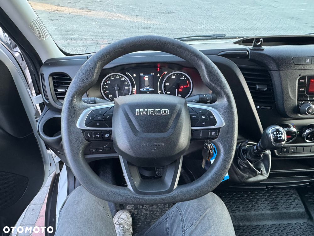 Iveco DAILY 35S14 35C18 50C15 50C17 35C14 35C15 35C17 35C18 70C17 72C15 70C18 - 19