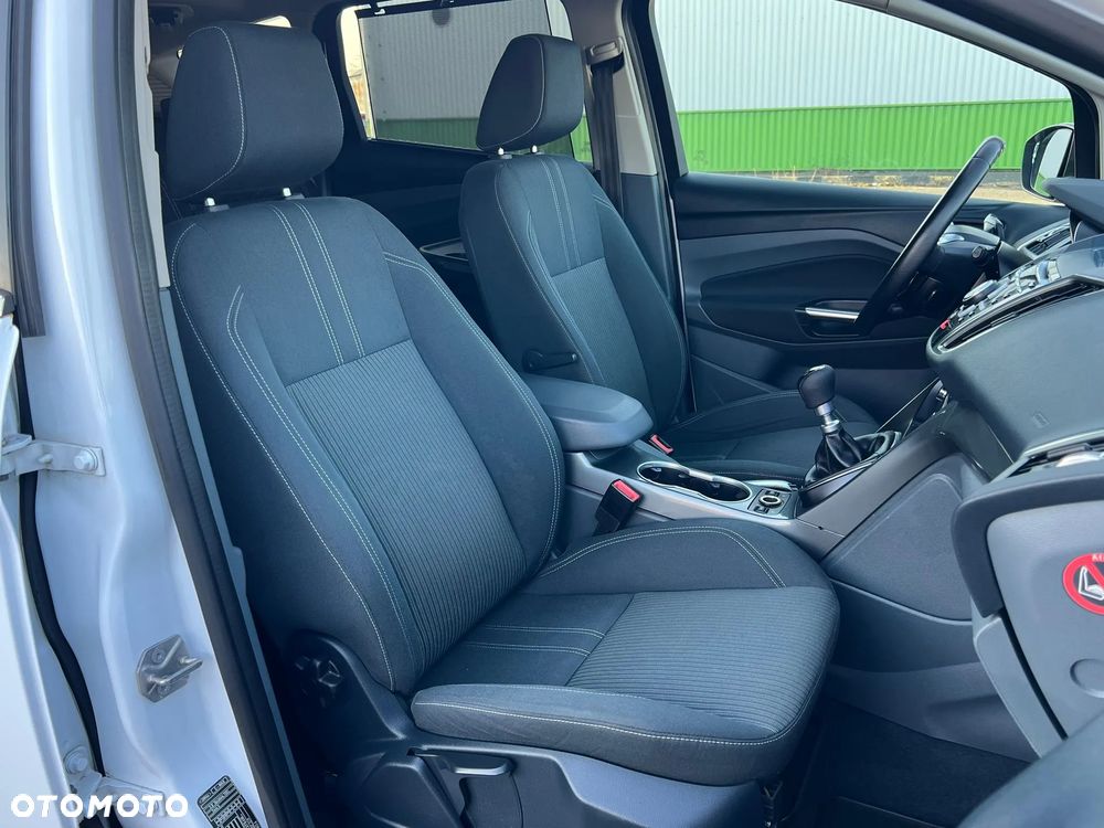 Ford C-MAX 2.0 TDCi Titanium - 17