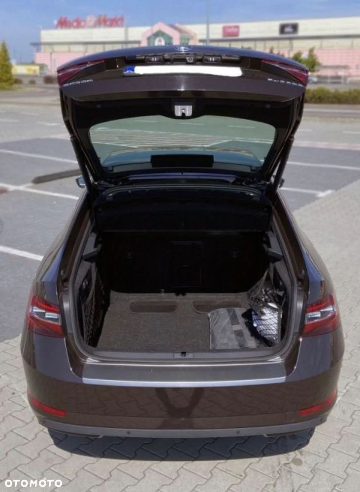 Skoda Superb 2.0 TDI 4x4 L&K DSG - 3