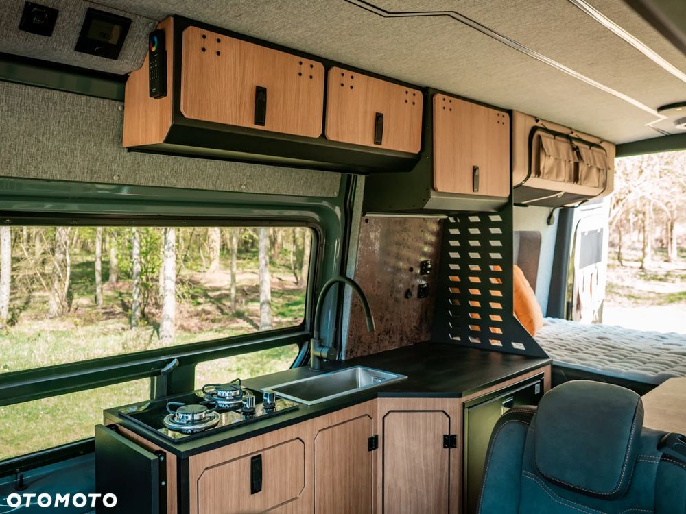 Mercedes-Benz Sprinter 907.235 - 20
