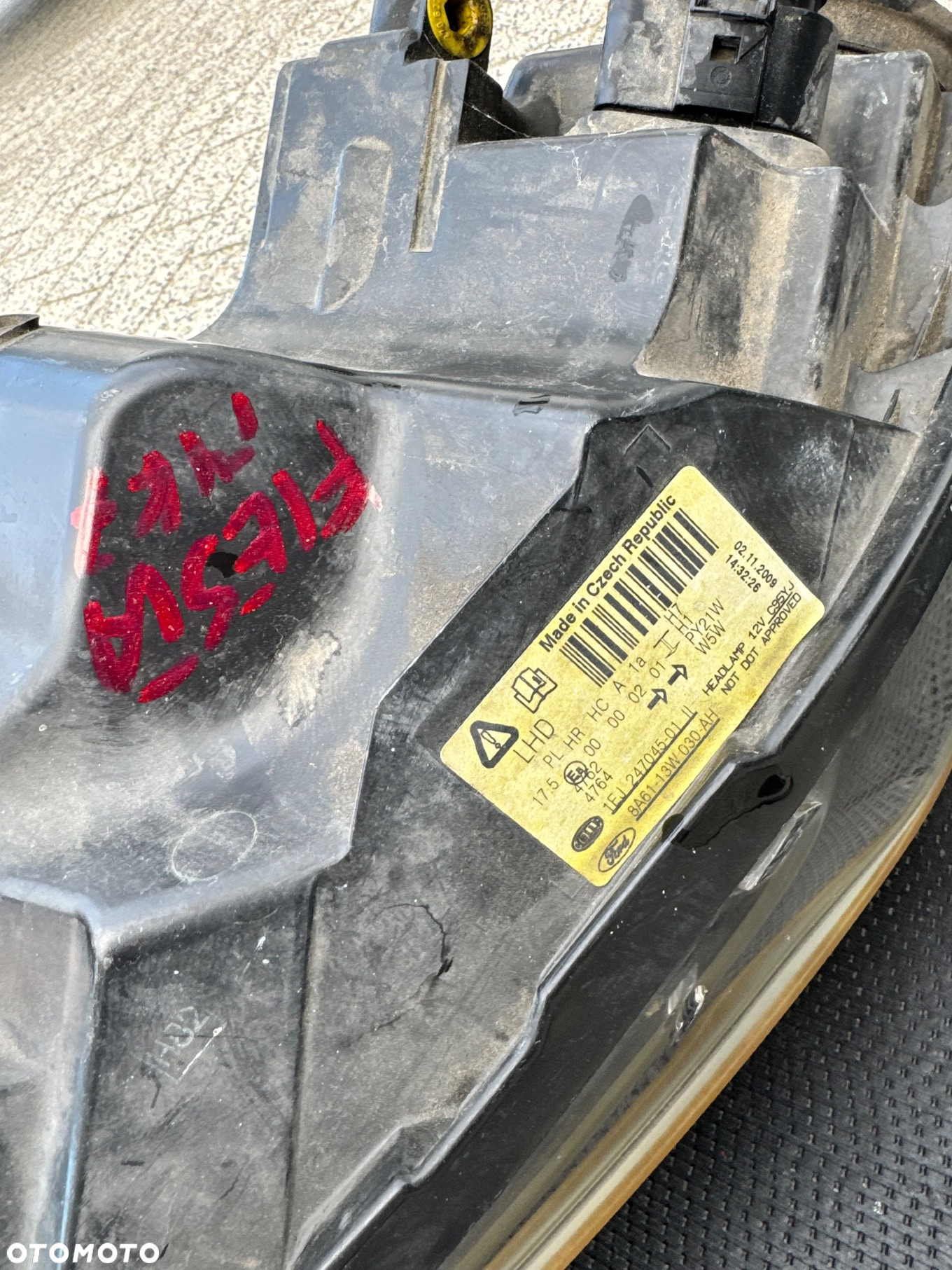 FORD FIESTA MK7 LAMPA PRZOD PRAWA LEWA EUROPA - 7