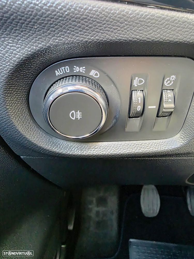 Opel Corsa 1.2 Edition - 28