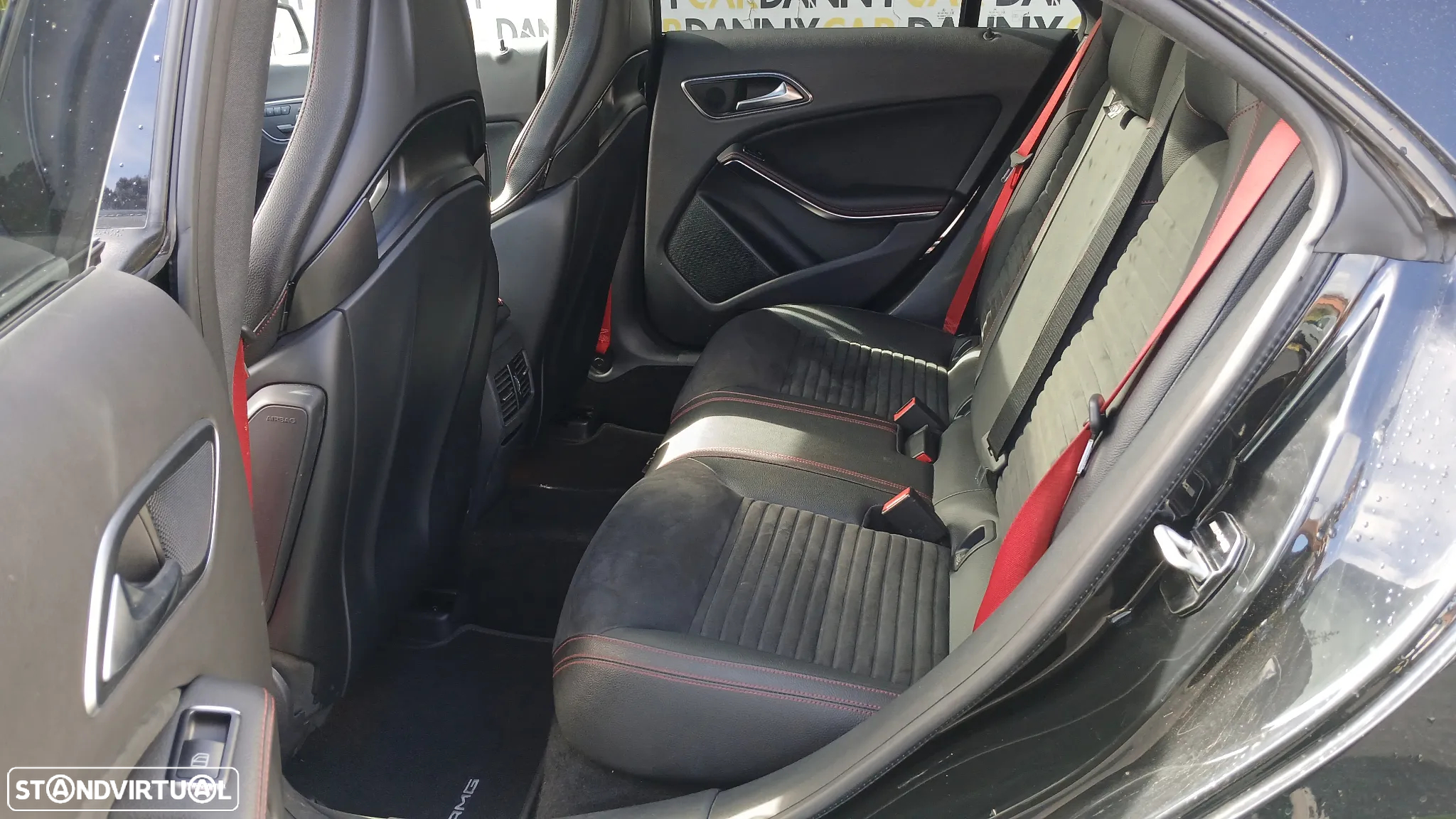 Mercedes-Benz CLA 45 AMG - 15