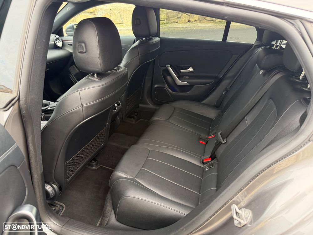 Mercedes-Benz CLA 180 - 11
