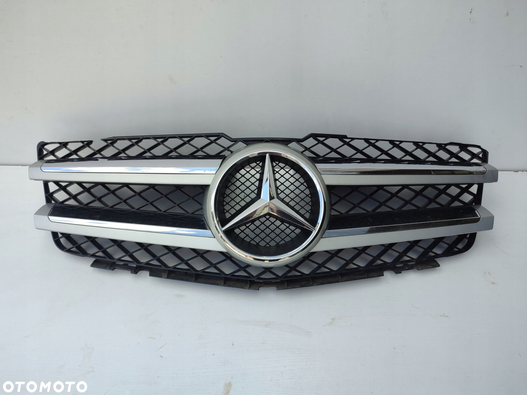 Grill atrapa chłodnicy MERCEDES GLK X204 ORYGINAŁ A2048800883 08-12 - 1