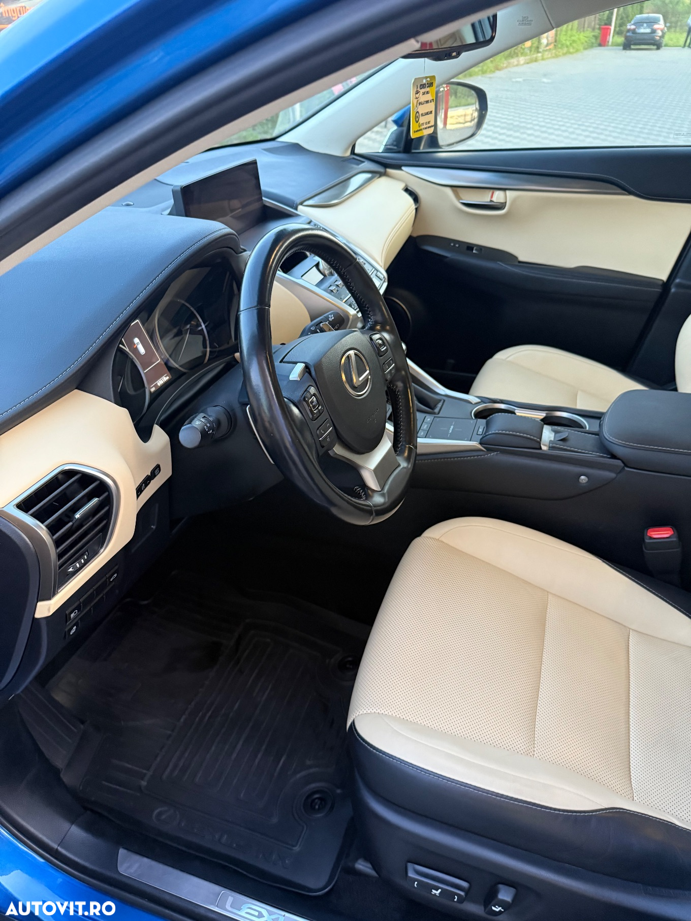 Lexus Seria NX 300h AWD Executive Plus - 22