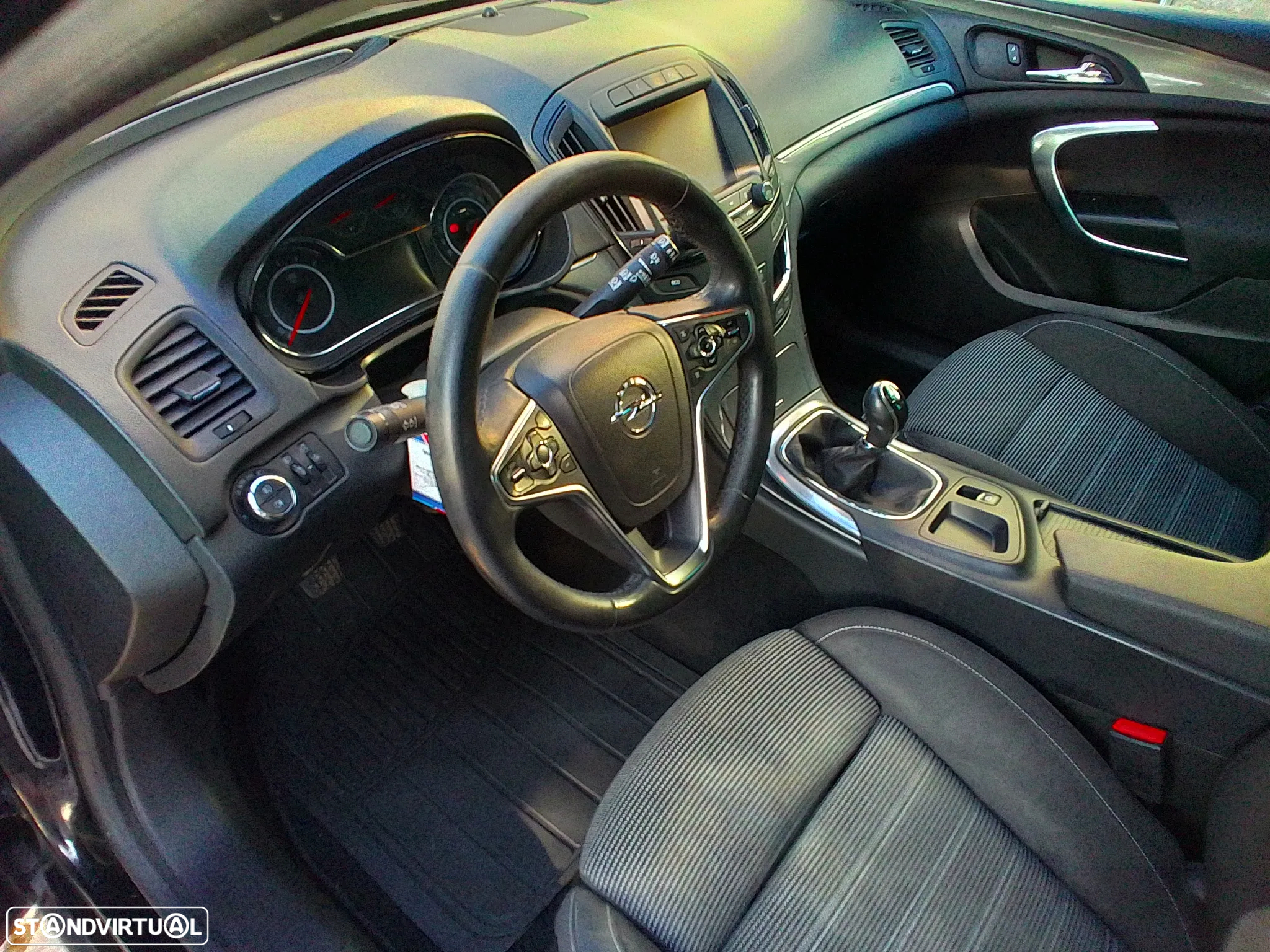 Opel Insignia Sports Tourer 1.6 CDTi Executive S/S J18 - 8