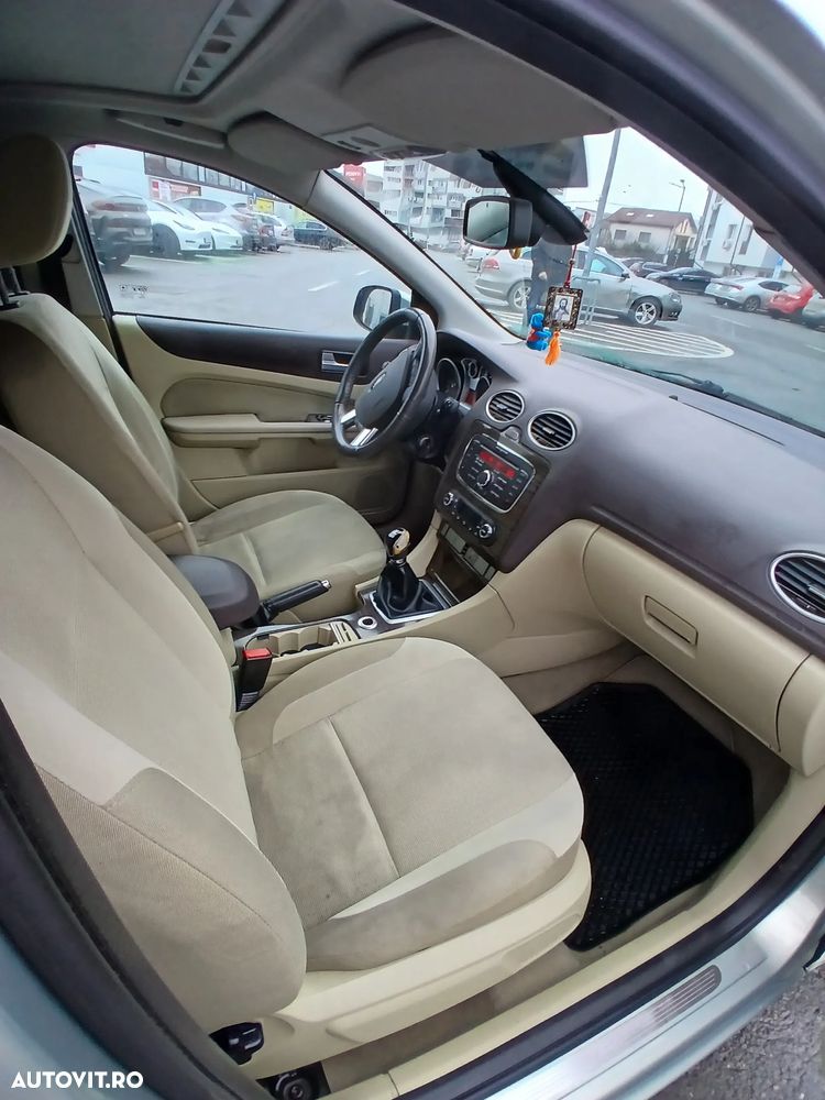 Ford Focus 1.8 TDCI Ghia - 10