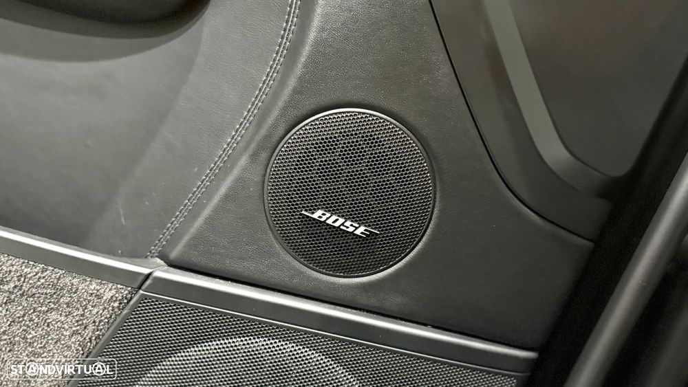 Porsche Cayenne Turbo - 36