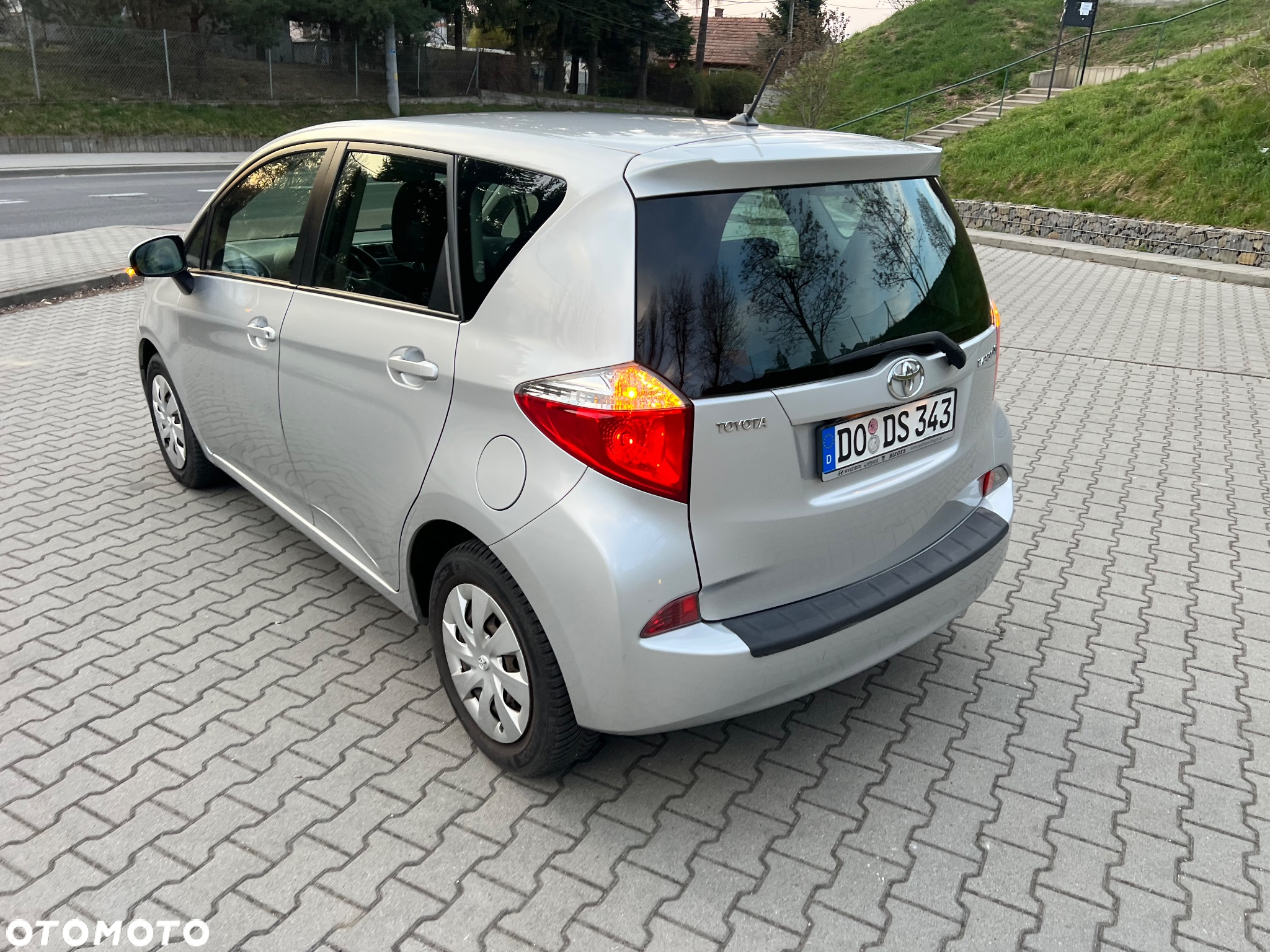 Toyota Verso S 1.33 Premium - 5