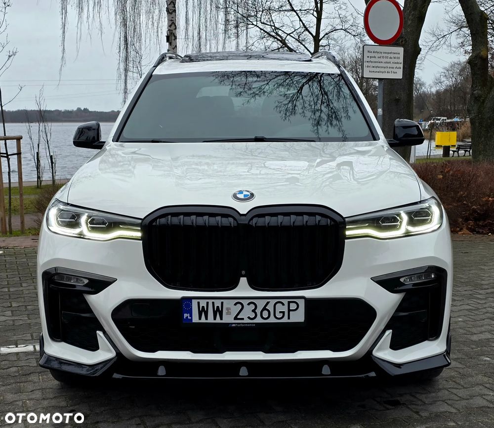 BMW X7 xDrive40i - 26