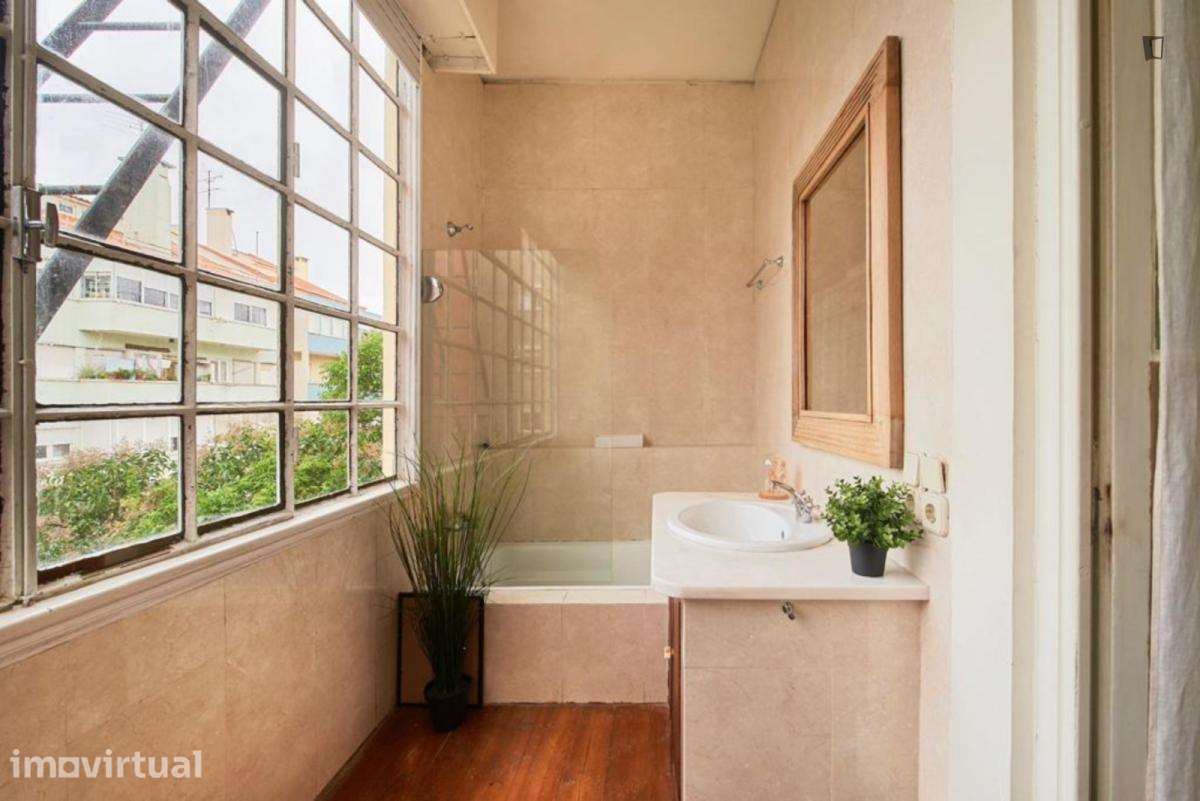 Quarto - localizado em Campo de Ourique Lisbon - Grande imagem: 4/40