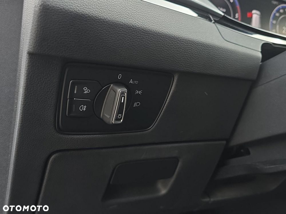 Volkswagen Arteon 2.0 TDI Elegance DSG - 22