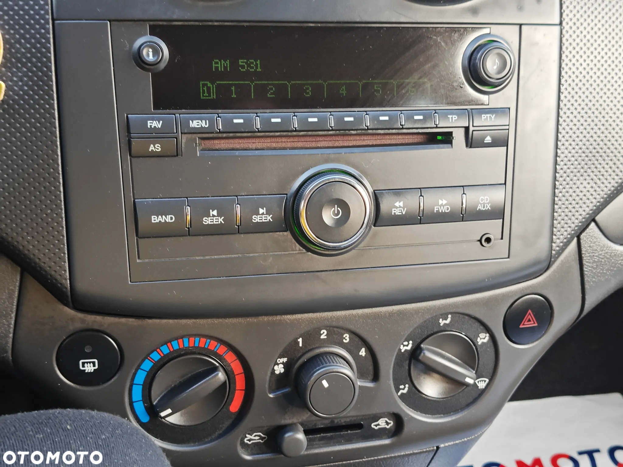 Chevrolet Aveo 1.2 Premium - 23