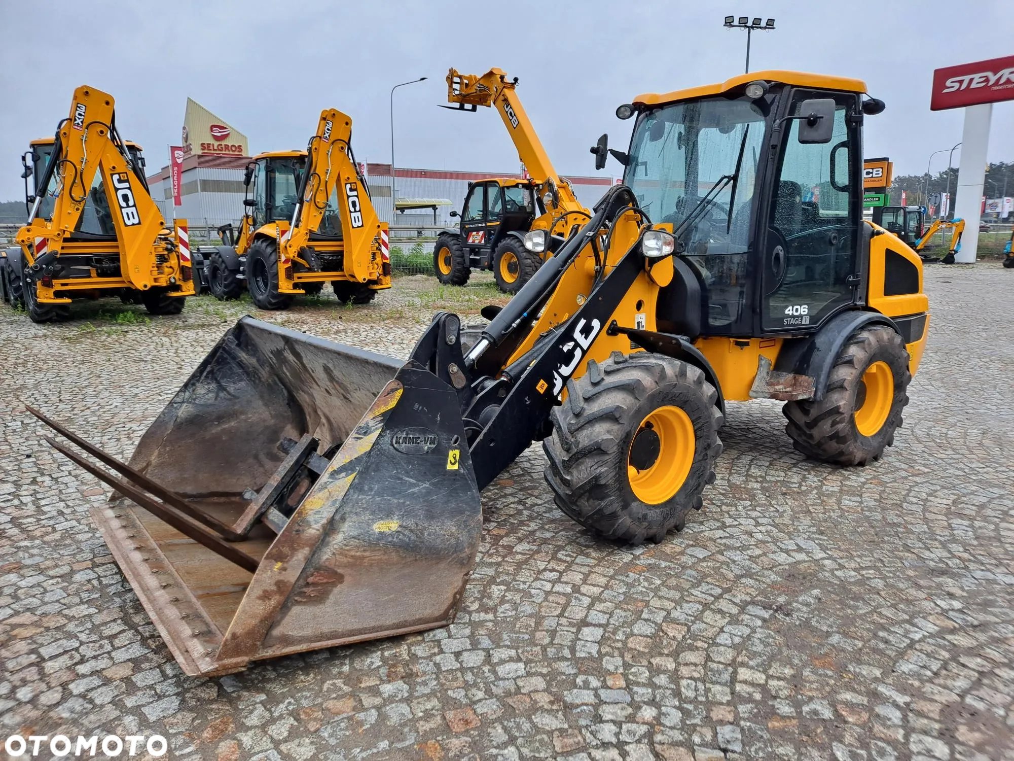 JCB 406 - 2