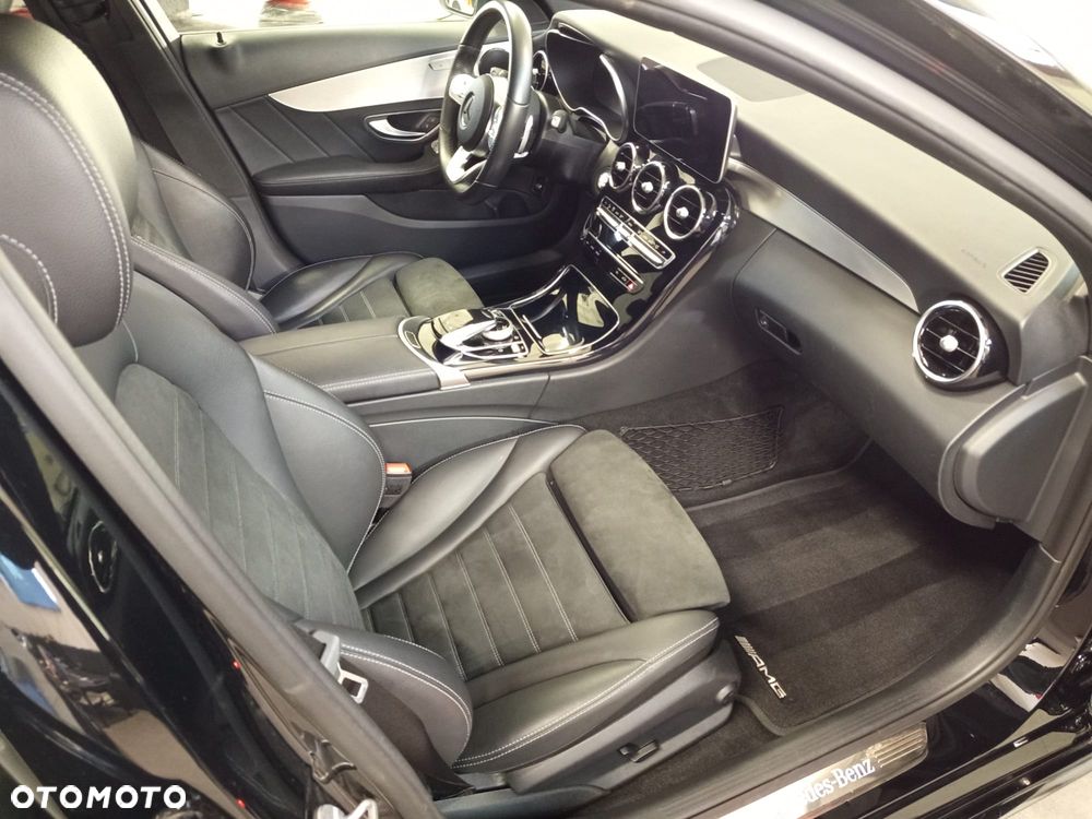 Mercedes-Benz Klasa C 200 4Matic 9G-TRONIC Night Edition - 6