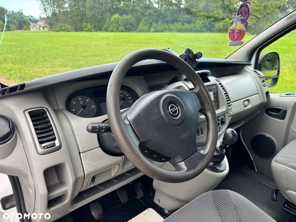 Opel Vivaro - 27