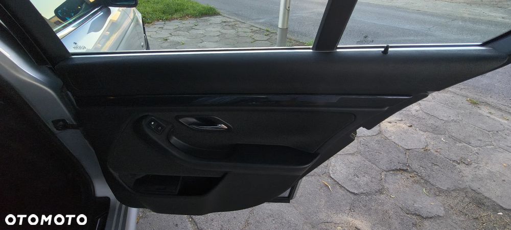 BMW Seria 5 - 10