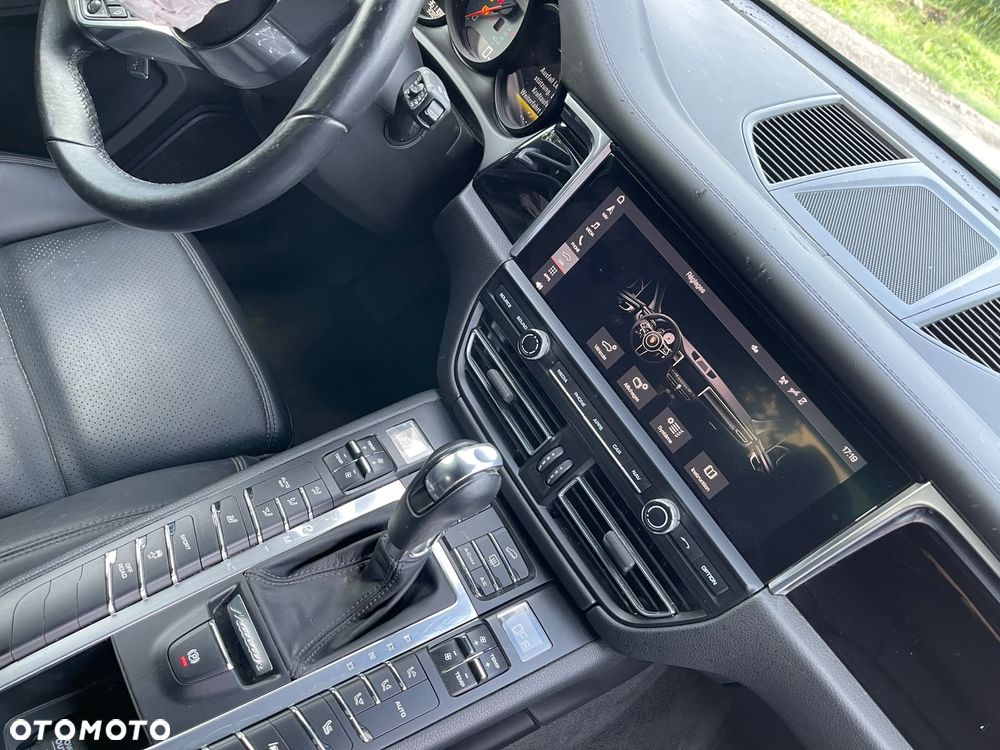 Porsche Macan S - 15