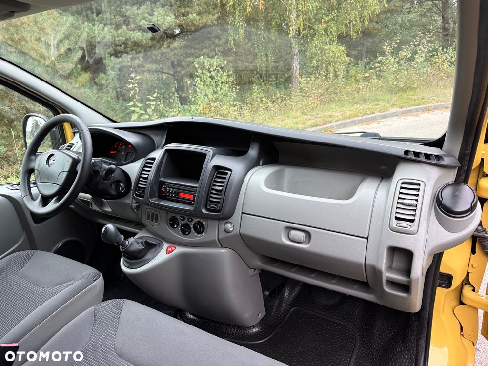 Opel Vivaro - 17