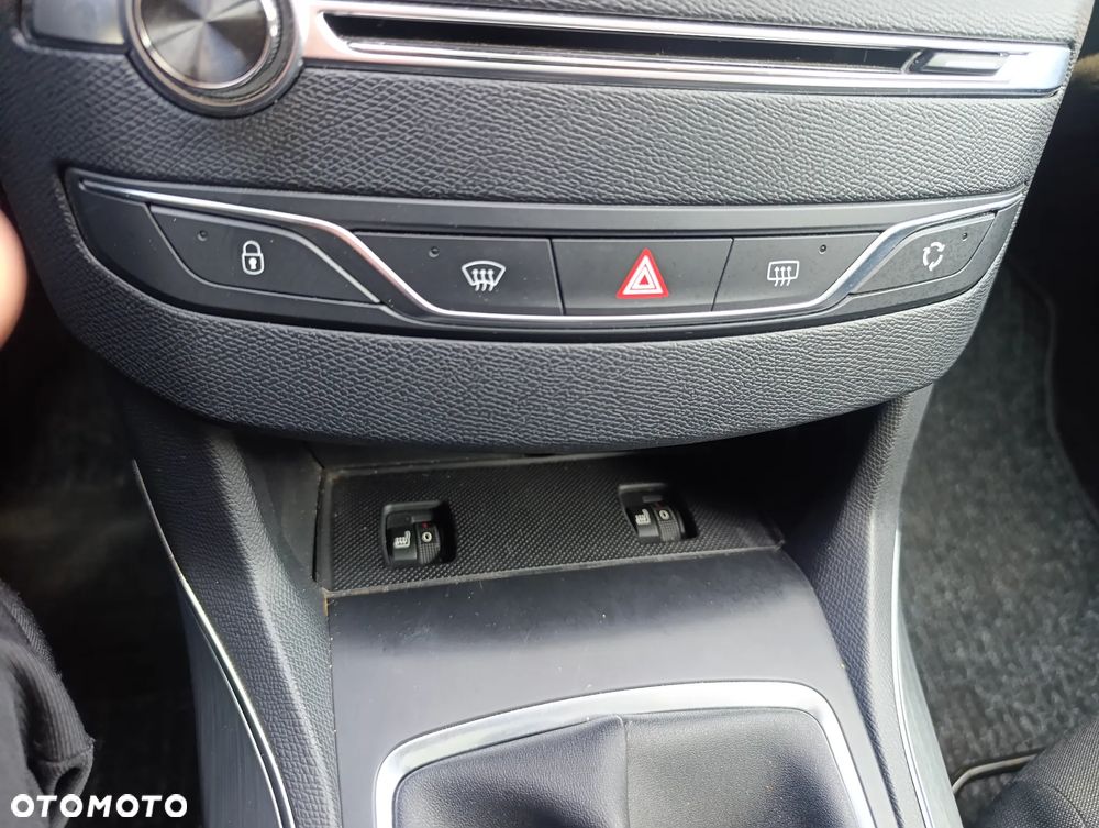 Peugeot 308 BlueHDi 150 Stop & Start Business-Line - 18