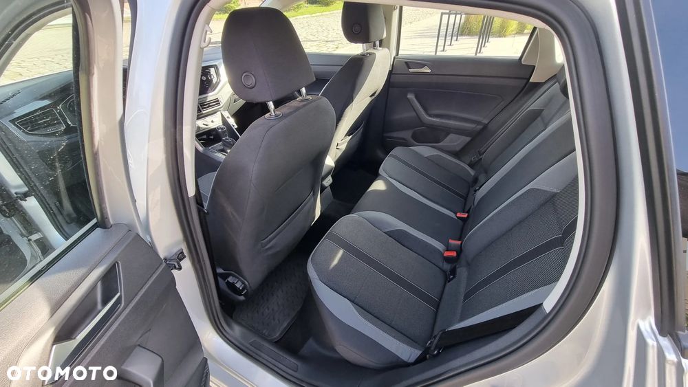 Volkswagen Polo 1.0 TSI Highline - 29