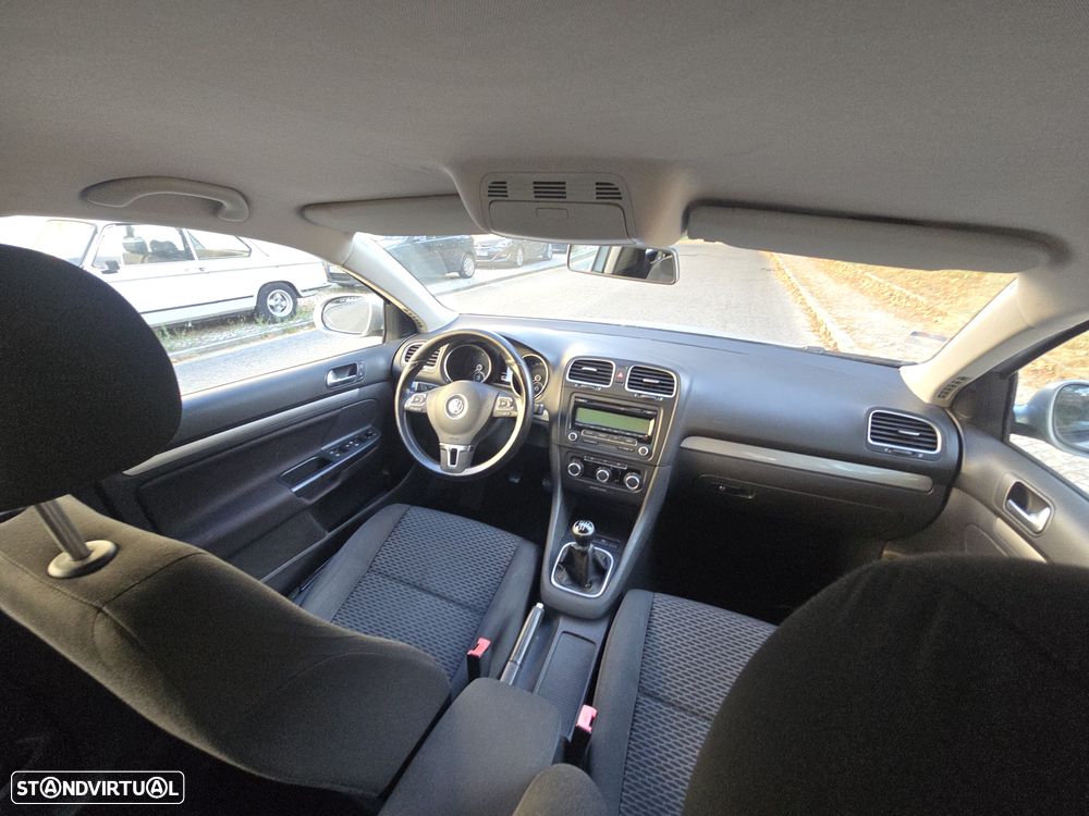 VW Golf Variant 1.6 TDi Confortline - 31