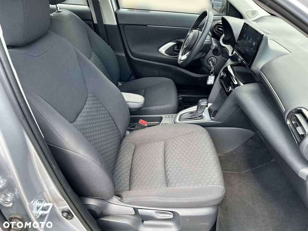 Toyota Yaris Cross Hybrid 1.5 Comfort - 16