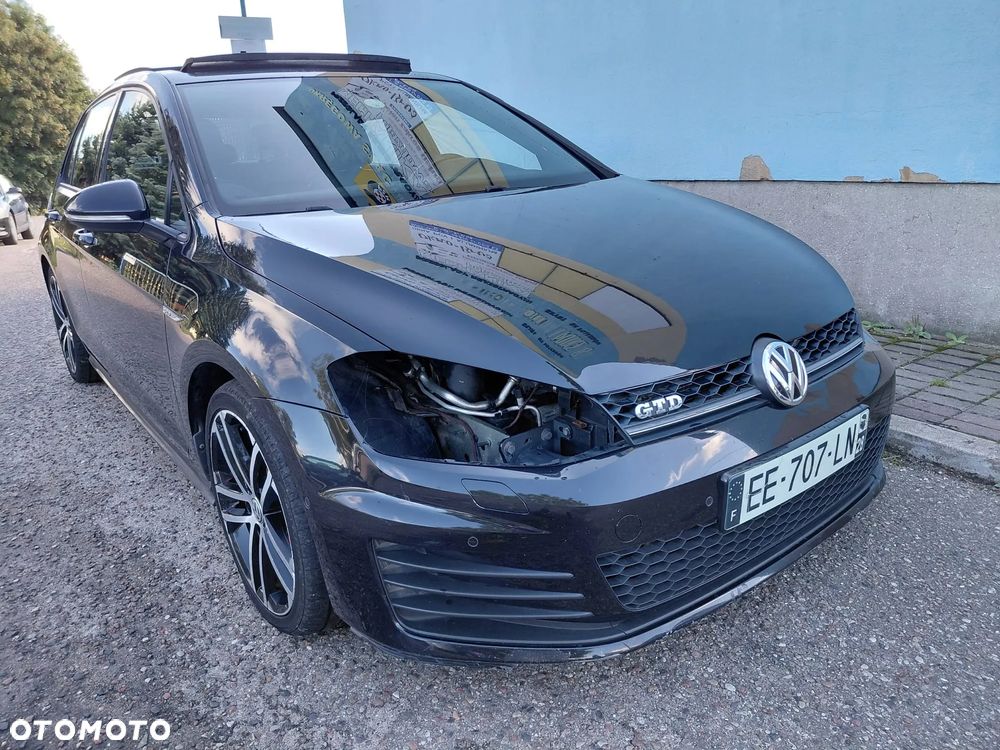 Volkswagen Golf - 13