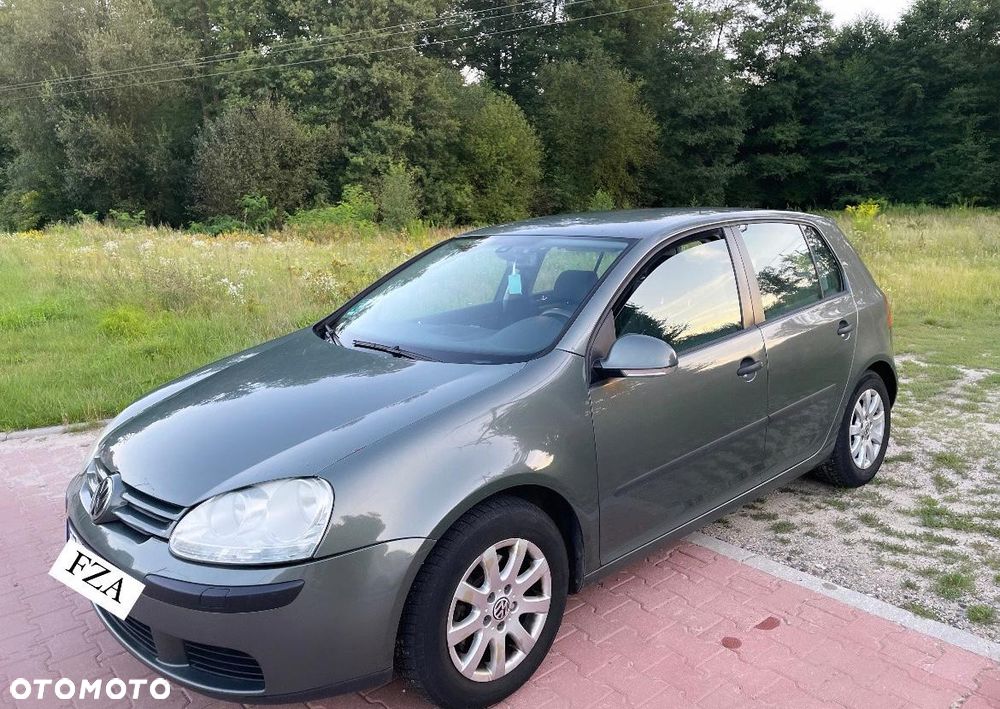 Volkswagen Golf 1.6 FSI Trendline - 1