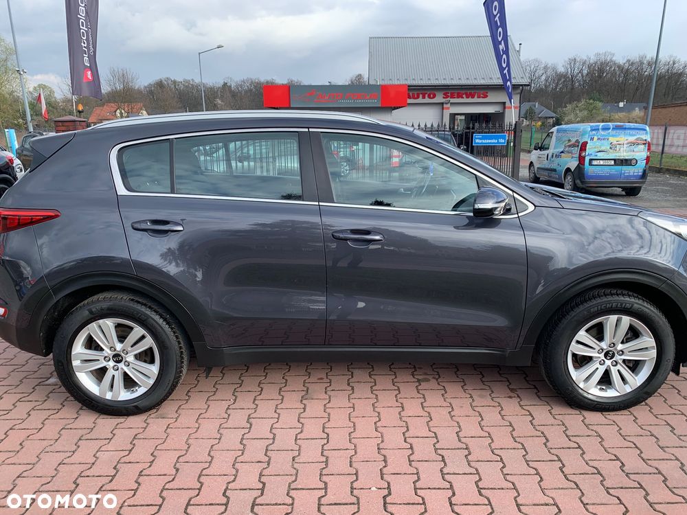 Kia Sportage 1.6 GDI 2WD Black Edition - 11