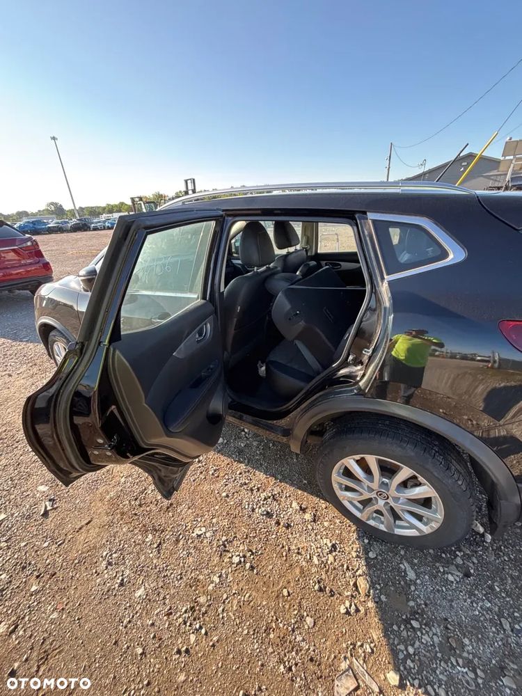 Nissan Rogue - 9