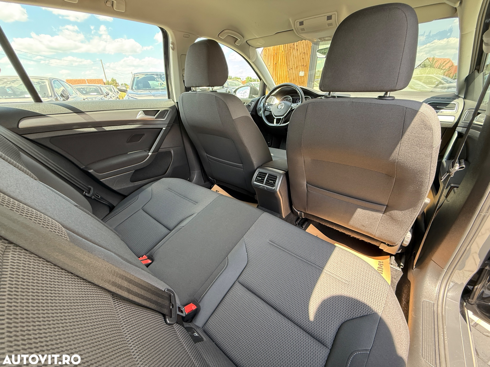 Volkswagen Golf 1.6 TDI Comfortline - 18