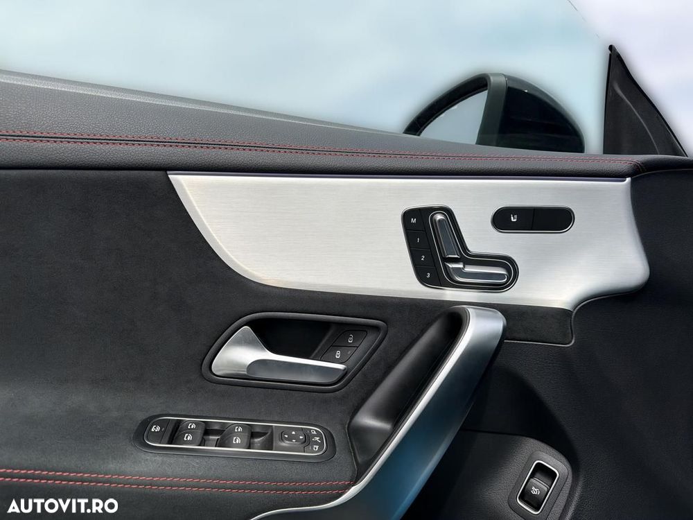 Mercedes-Benz CLA 250 MHEV 4MATIC Coupe - 17
