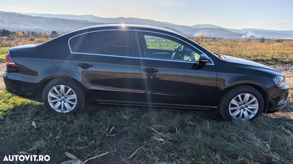 Volkswagen Passat 2.0TDI Comfortline DPF DSG - 13